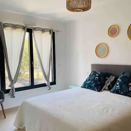 Apartamento T2 Neuf 4 Personnes Avec Piscine/terrain Tennis Porto-Vecchio (Corsica)