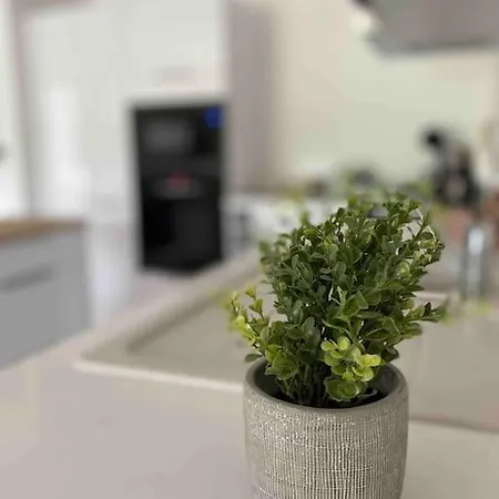Apartamento T2 Neuf 4 Personnes Avec Piscine/terrain Tennis *