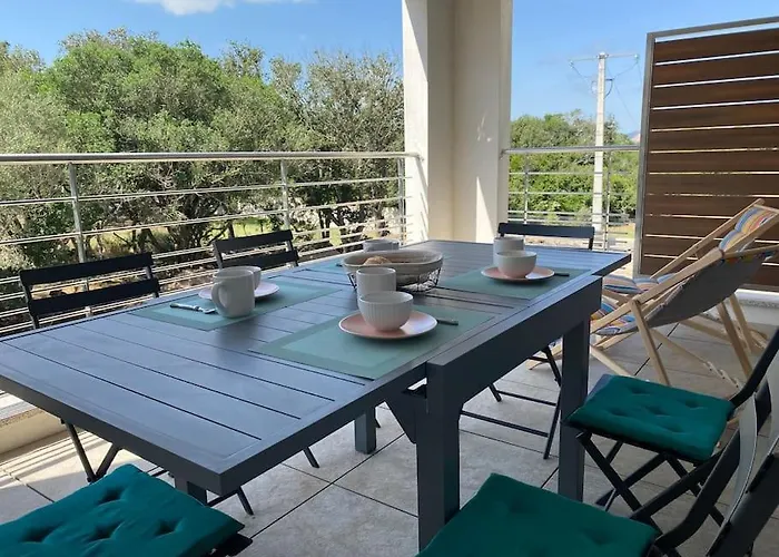 T2 Neuf 4 Personnes Avec Piscine/terrain Tennis Apartment