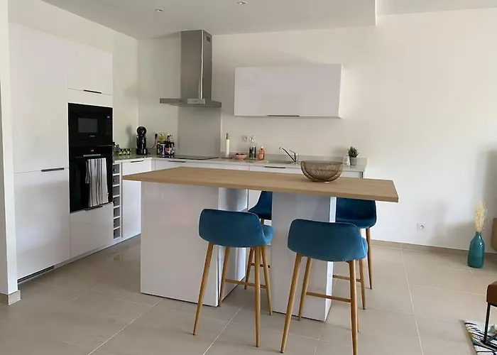 T2 Neuf 4 Personnes Avec Piscine/terrain Tennis * Porto-Vecchio (Corsica)