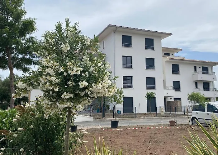 Apartment T2 Neuf 4 Personnes Avec Piscine/terrain Tennis