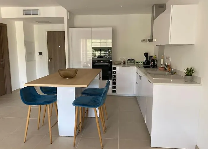 T2 Neuf 4 Personnes Avec Piscine/terrain Tennis Apartamento