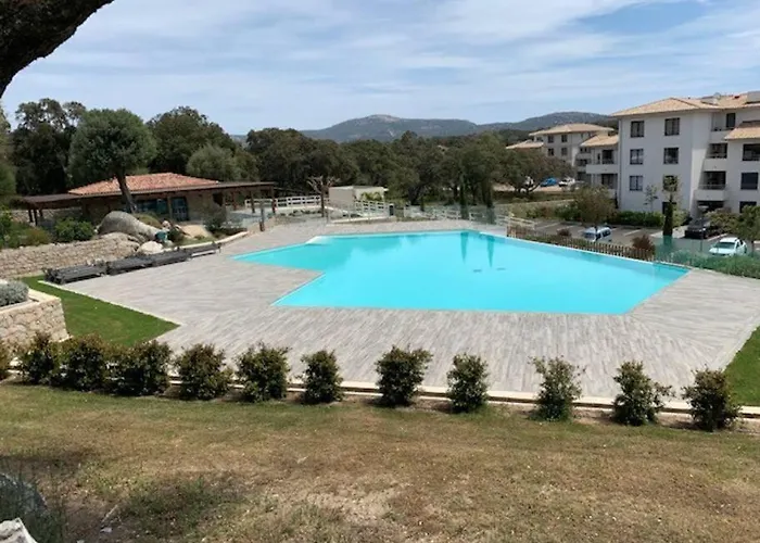 T2 Neuf 4 Personnes Avec Piscine/terrain Tennis Porto Vecchio