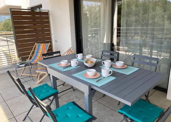 T2 Neuf 4 Personnes Avec Piscine/terrain Tennis Porto-Vecchio (Corsica)